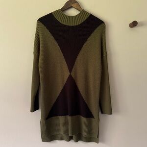 VICTOR ALFARO COLLECTIVE OVERSIZED COLORBLOCK SWEATER OLIVE GREEN BLACK SMALL
